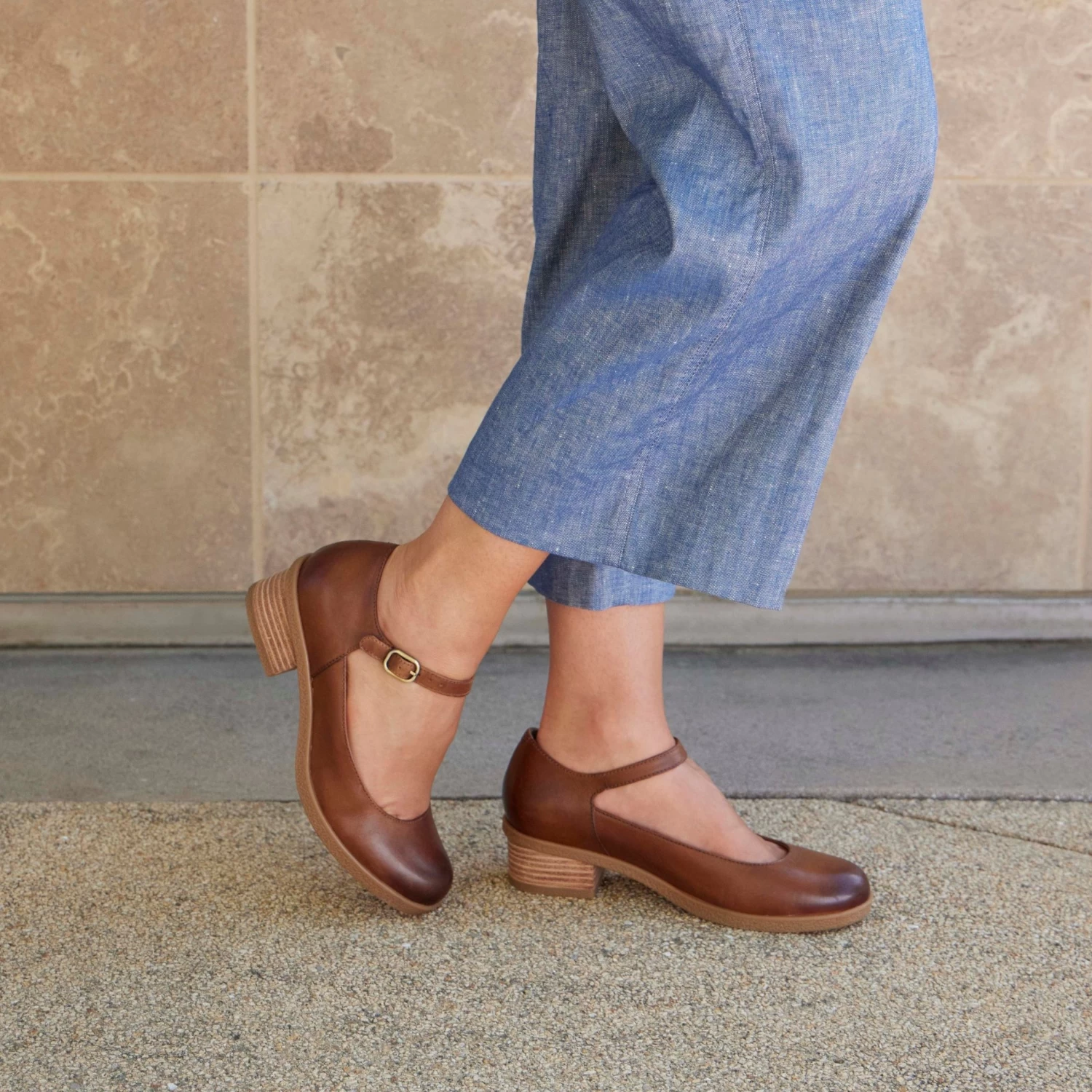 Dansko Deena Tan Waterproof Burnished 5 Dansko Deena Tan Waterproof Burnished - Image 5