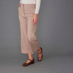 Dansko Fawna Chestnut Burnished Calf -Dansko f23 fayette fawna chestnut lifestyle 2400x2400 1